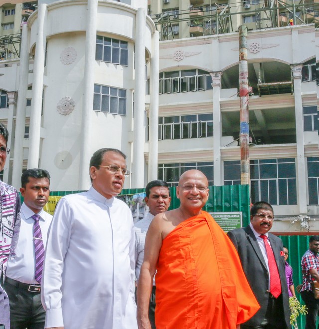 president-visits-brickfields-buddhist-temple-www-nethnews-lk004
